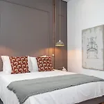 Dona Simone Boutique Suites&studios - By @ Rita's Place Pensión