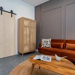 Dona Simone Boutique Suites&studios - By @ Rita's Place 4*