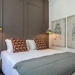 Dona Simone Boutique Suites&studios - By @ Rita's Place Pensión 4*