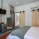 Dona Simone Boutique Suites&studios - By @ Rita's Place 4* Distrito de Faro