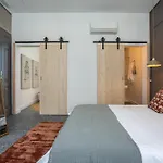 Dona Simone Boutique Suites&studios - By @ Rita's Place