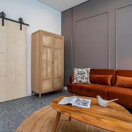 Dona Simone Boutique & 4*