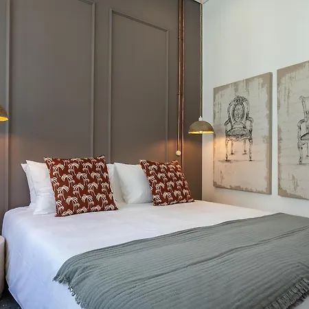 Dona Simone Boutique Suites&studios - By @ Rita's Place Pensión 4*