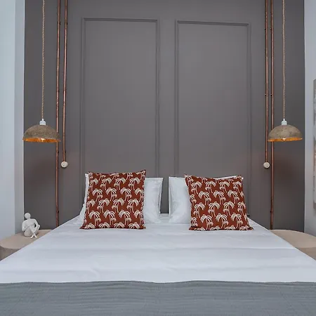 Dona Simone Boutique Suites&studios - By @ Rita's Place Pensión 4*
