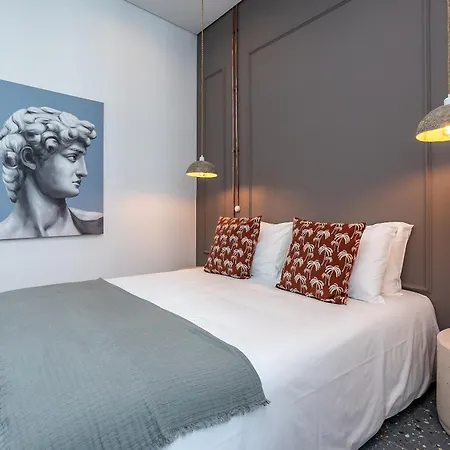 Dona Simone Boutique Suites&studios - By @ Rita's Place Pensión