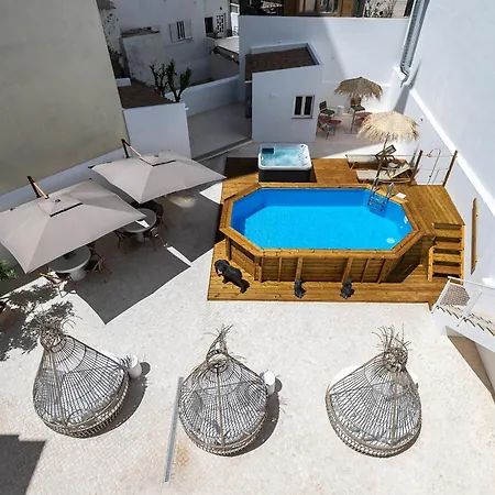 Pensión Dona Simone Boutique Suites&studios - By @ Rita's Place 4*